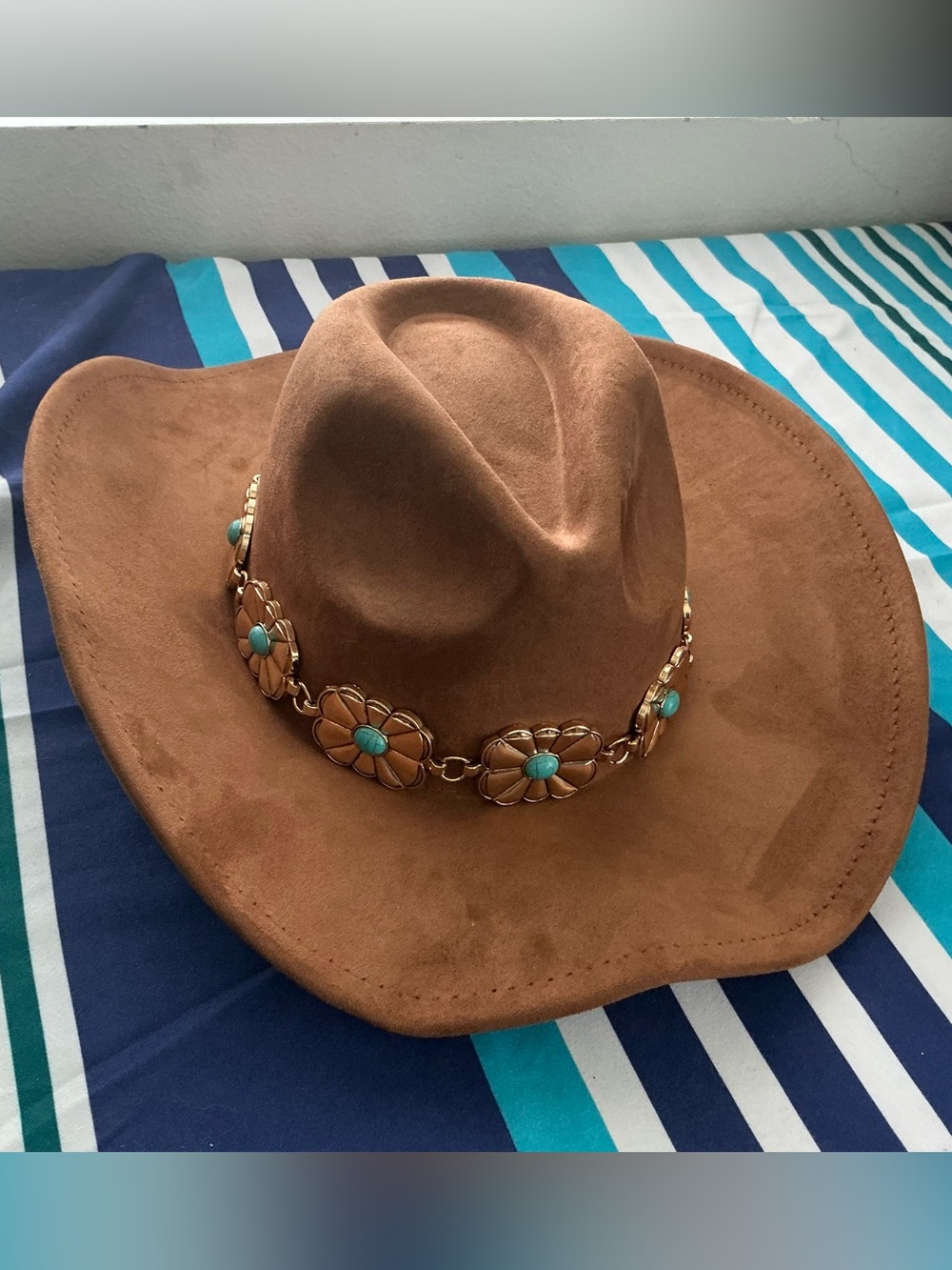 Brown Suede Western Hat with Turquoise Flower Band